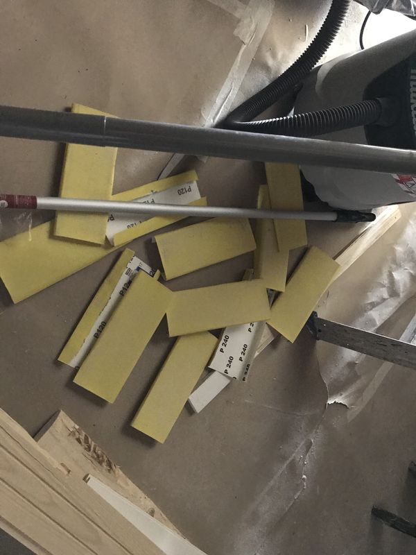 10-lattian_lipeointi_vahan hiottavaa_puutalo.jpg